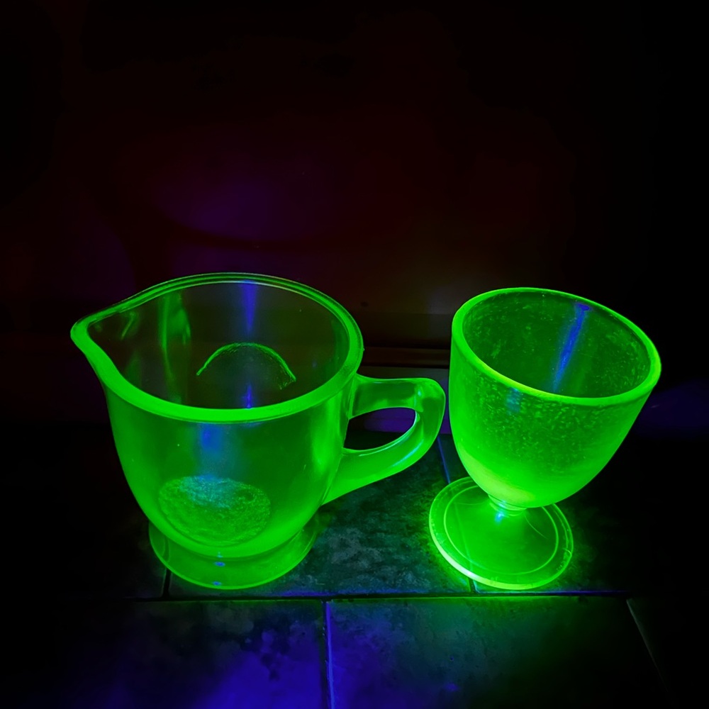 Westmorland Uranium Glass Pitcher Orange Lime UV Depression Black Light VTG Deco